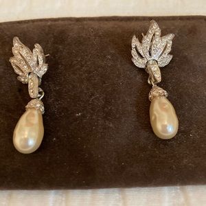 Unique estate jewelry Pearl and rhinestone earrings